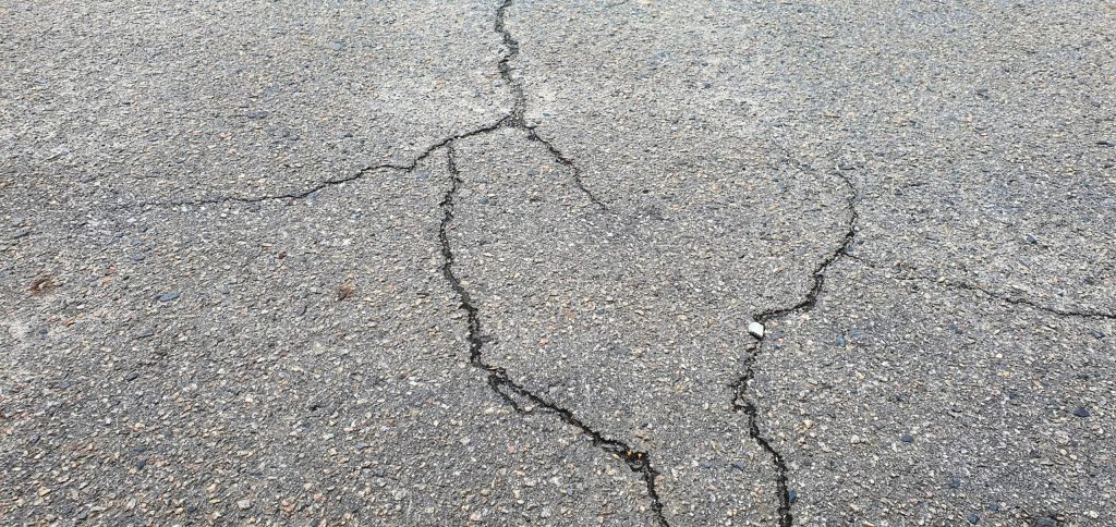 cracked driveway